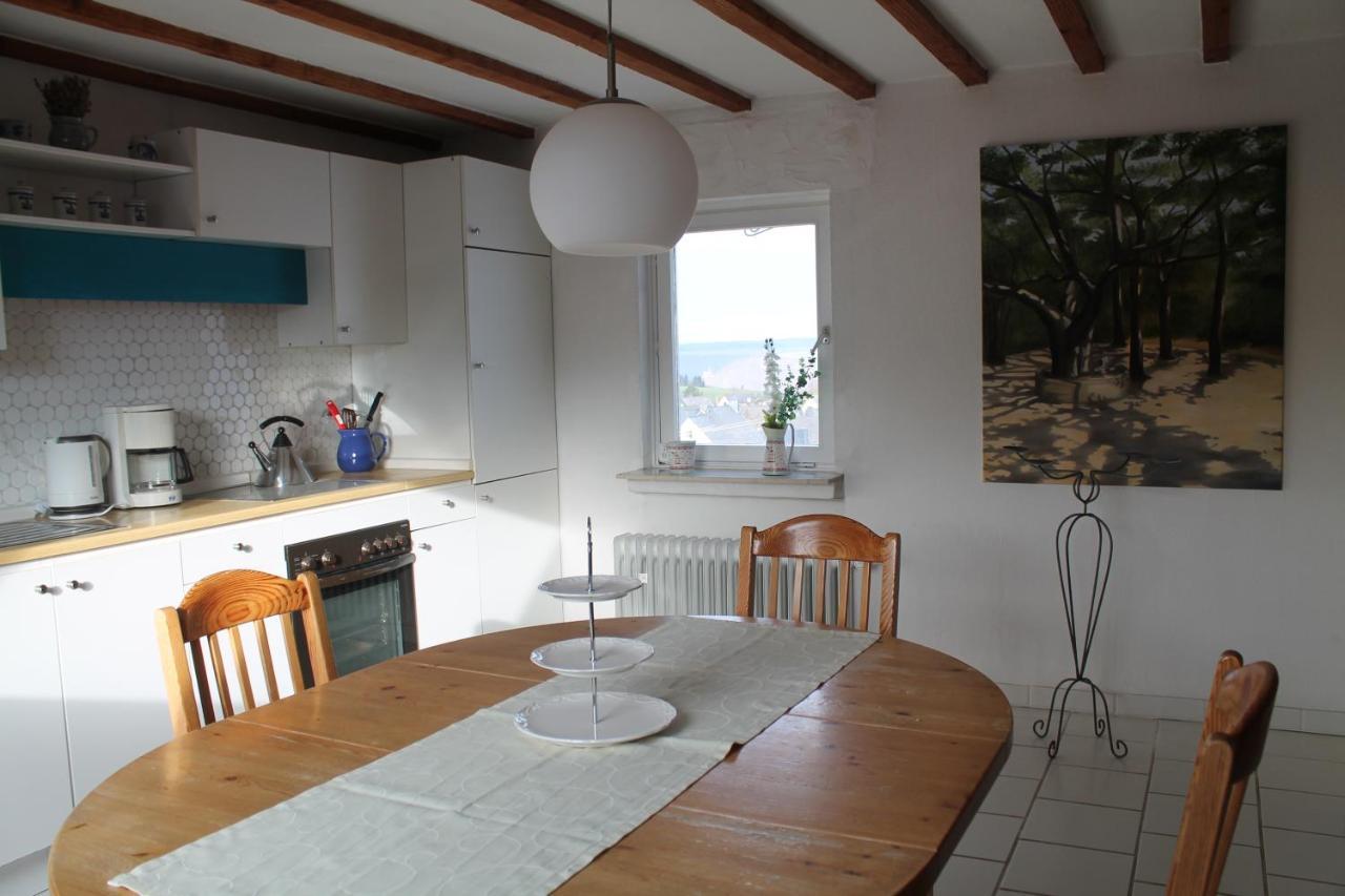 Ferienwohnung Im Galerie-Haus Urbar  ภายนอก รูปภาพ